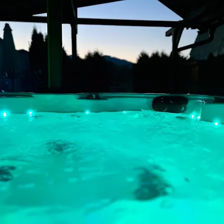 Prázdninový dům Domcek S Tenisovym Kurtom V Srdci Liptova Ivachnová